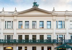 Front of the Green Dragon Hotel